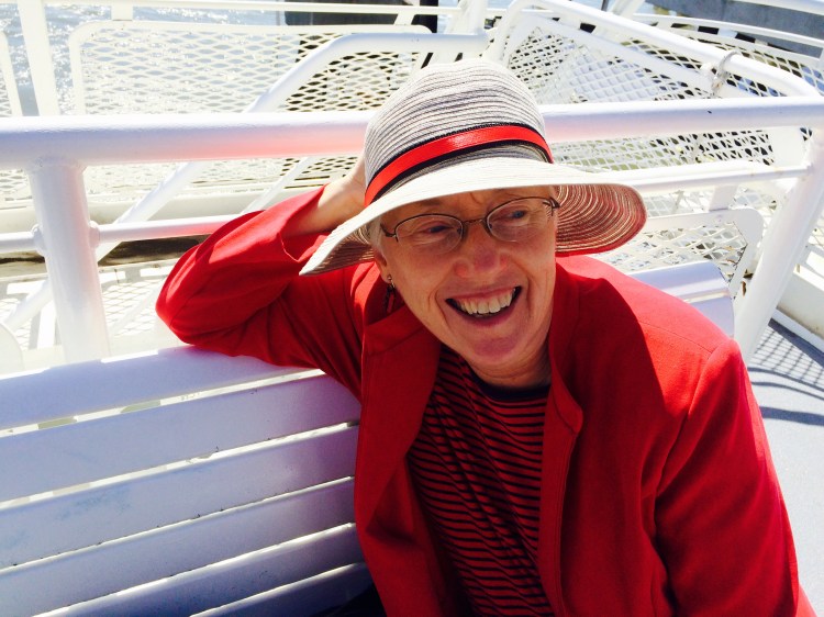 Ann Keeps her hat on